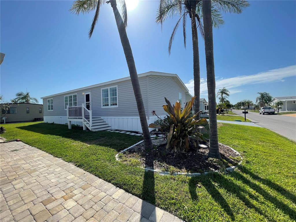 269 CAMELOT DRIVE