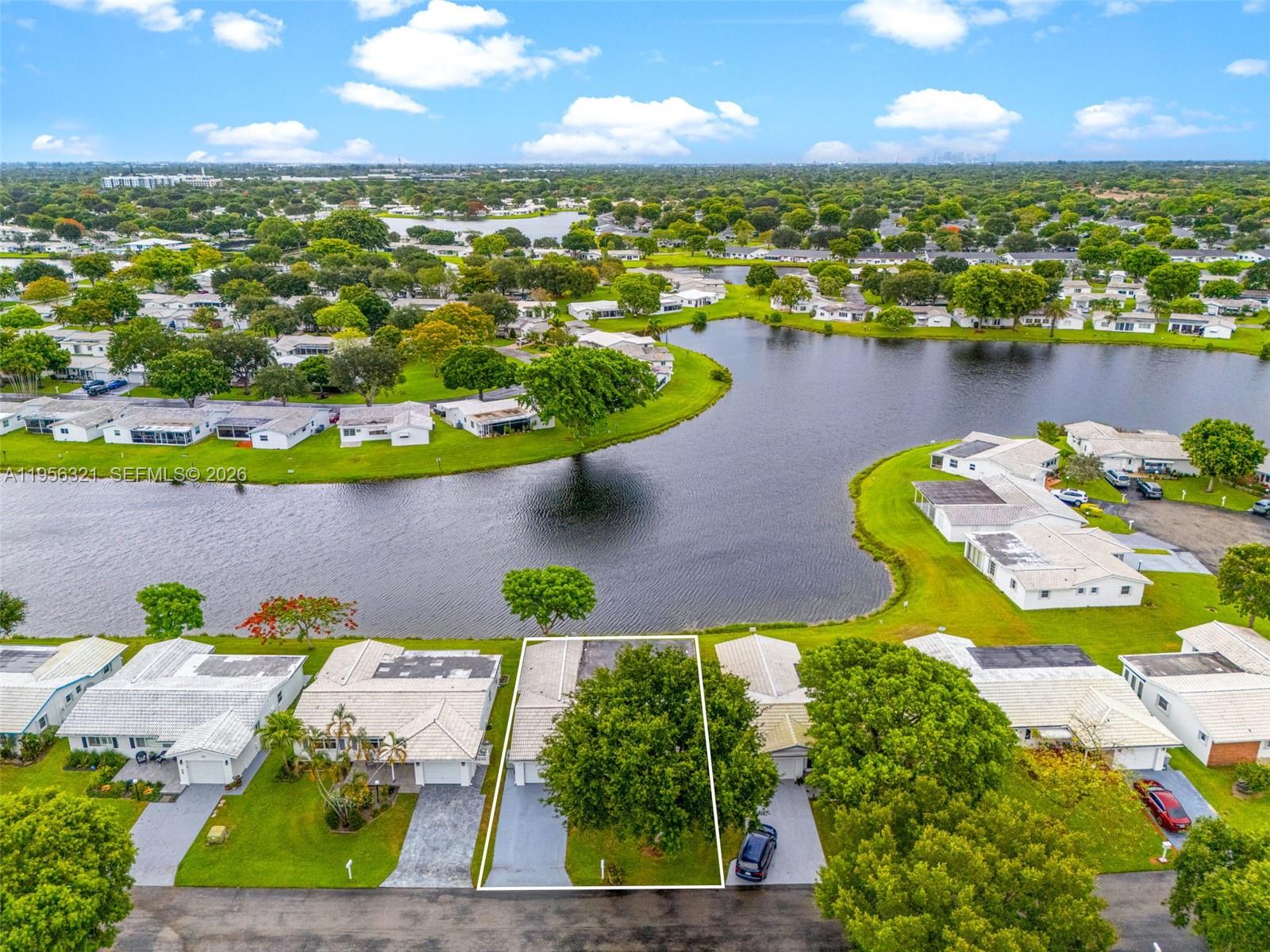 1110 NW 90th Way, Plantation FL 33322