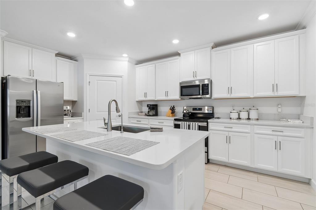 16842 FORGE SURF STREET, LAND O LAKES, FL — photo 5 of 30
