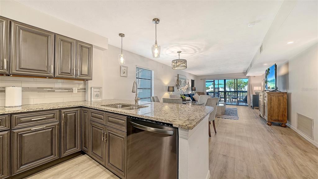 1249 DOCKSIDE PLACE UNIT 110, SARASOTA, FL — photo 5 of 30