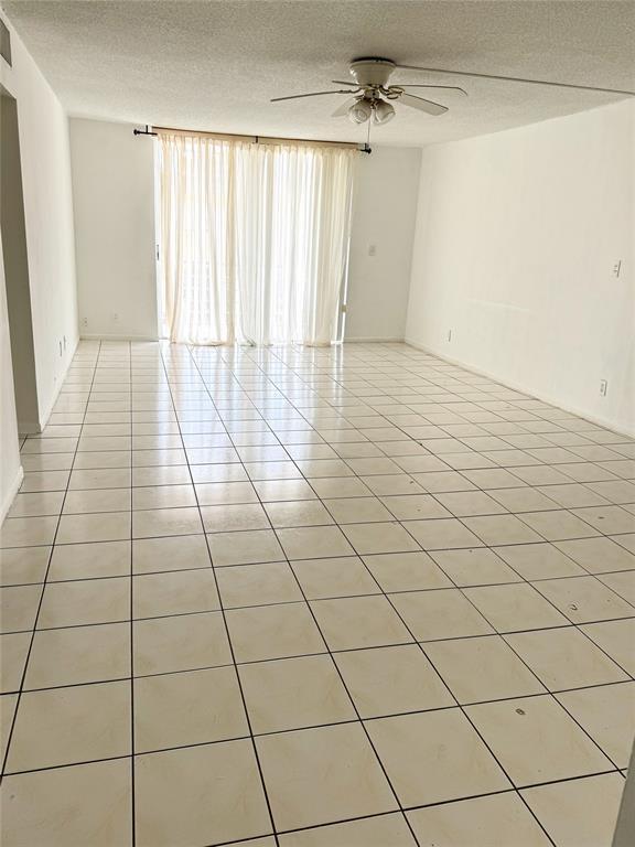 1830 Dixianna Street # 201, Hollywood FL 33020