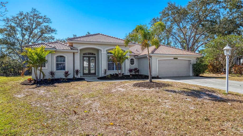 4900 OLD OAKLEAF DRIVE