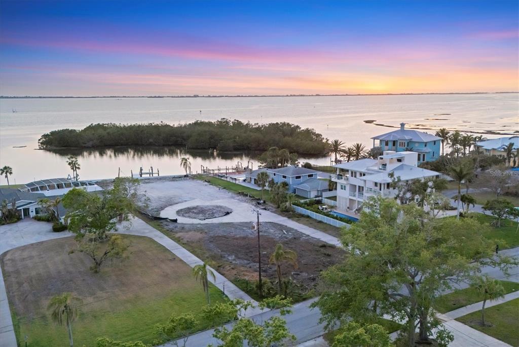 7314 WESTMORELAND DRIVE, SARASOTA, FL — photo 3 of 27