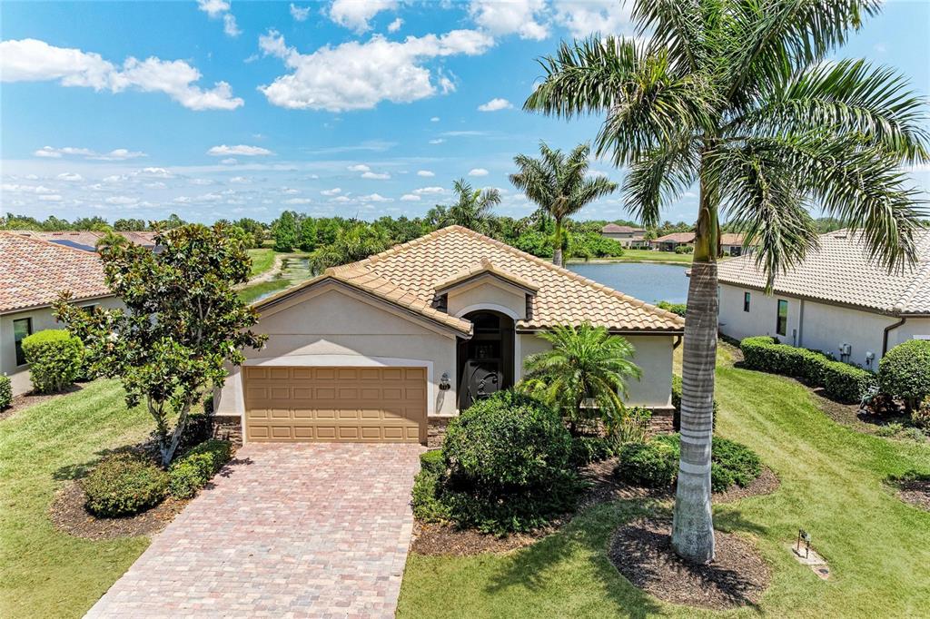 113 WANDERING WETLANDS CIRCLE