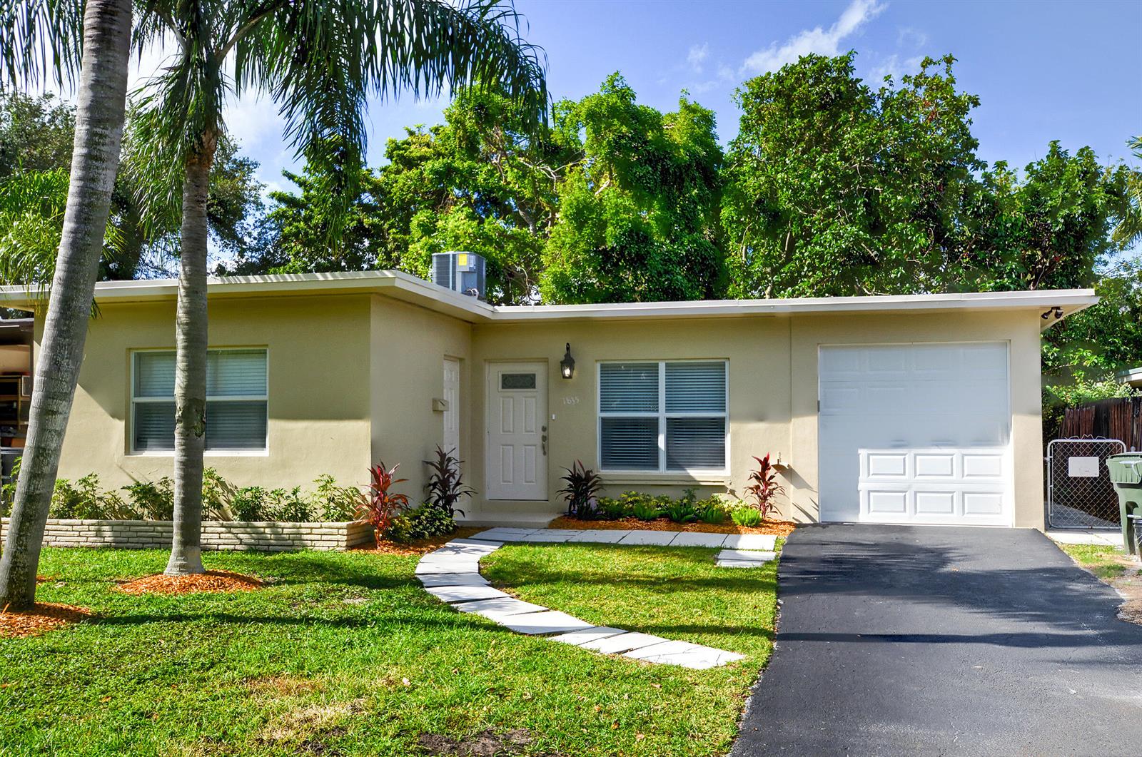 1835 Park Lane, Fort Lauderdale FL 33315