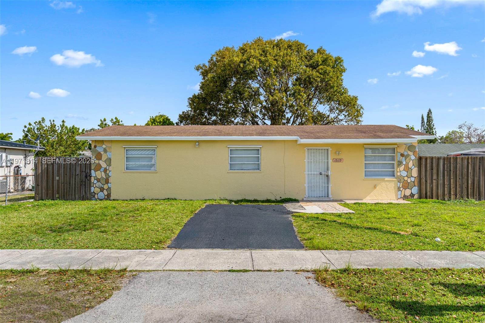 15115 SW 304th Ter, Homestead FL 33033