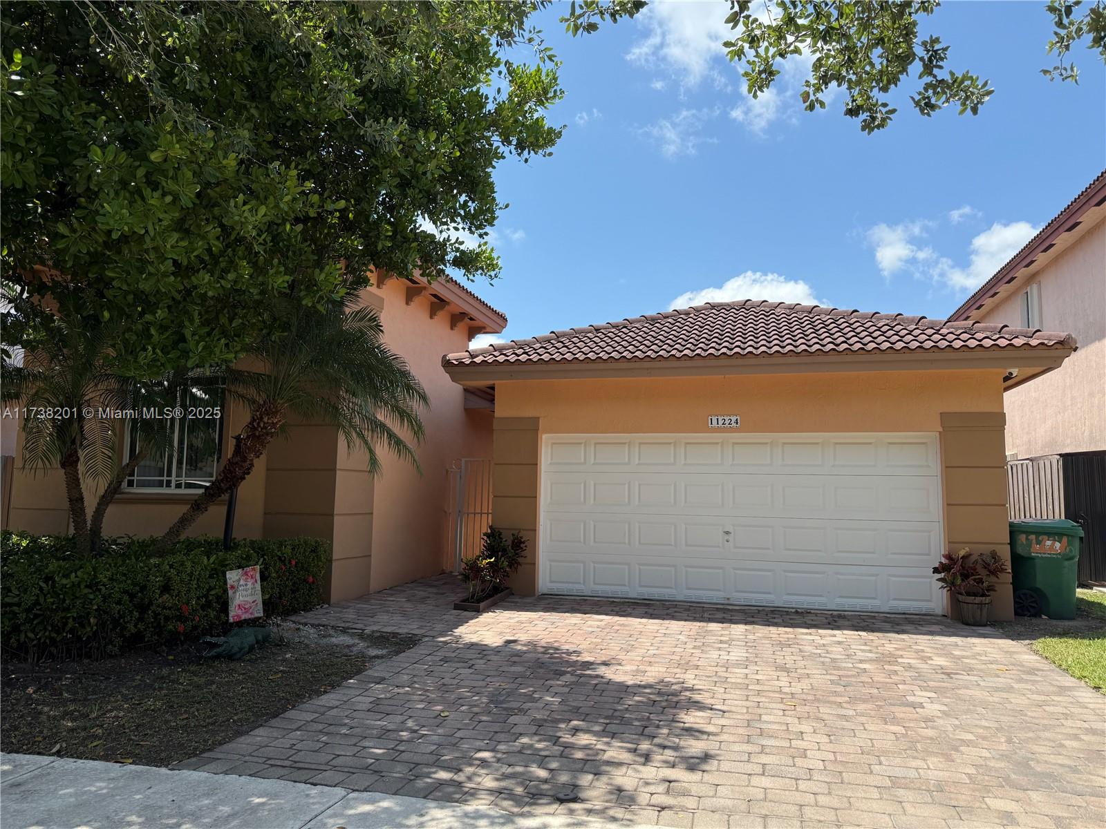 11224 SW 231st Ln, Miami FL 33170
