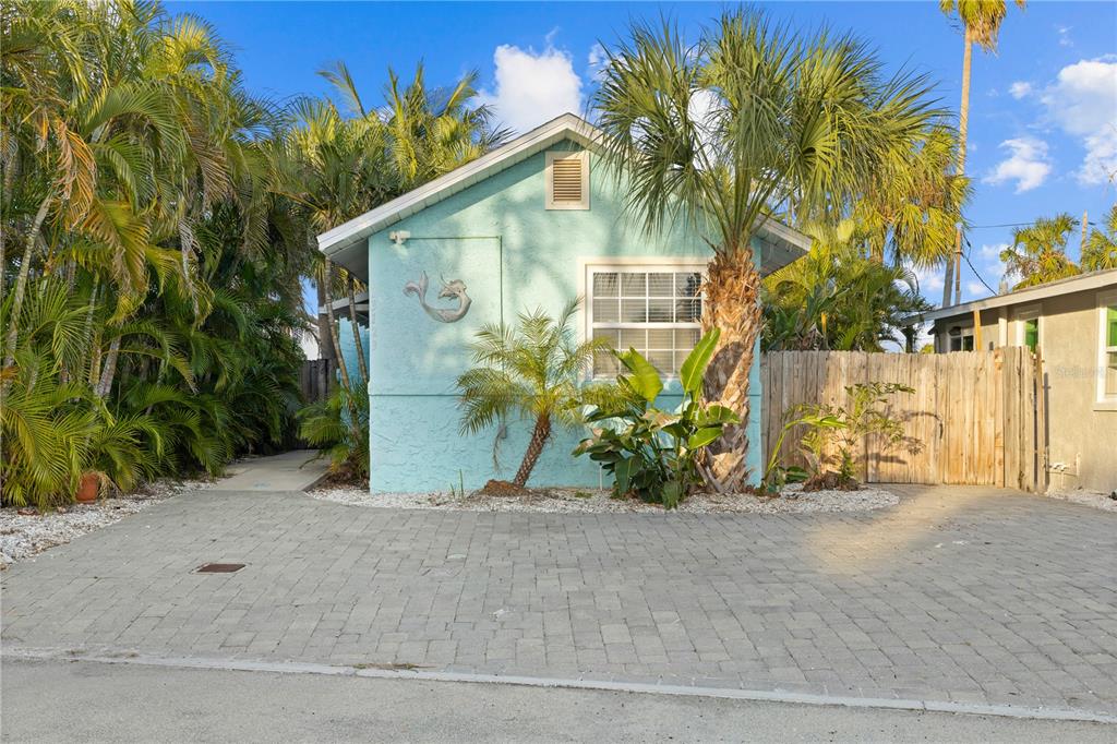 13123 4TH STREET E, MADEIRA BEACH, FL — photo 2 of 26