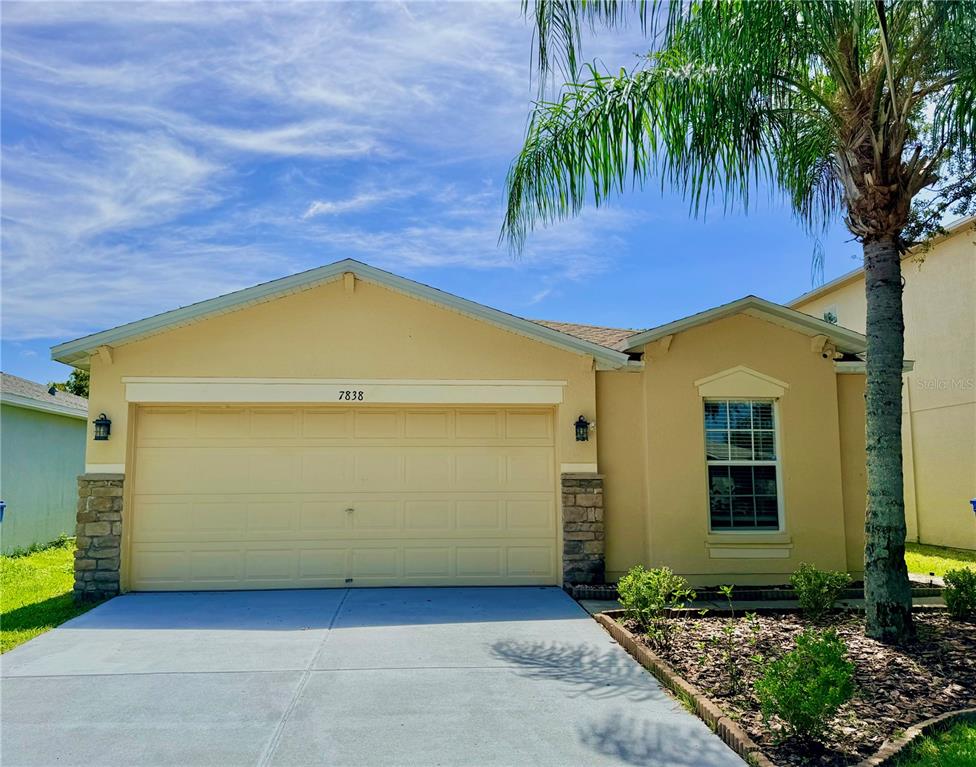 7838 CARRIAGE POINTE DRIVE