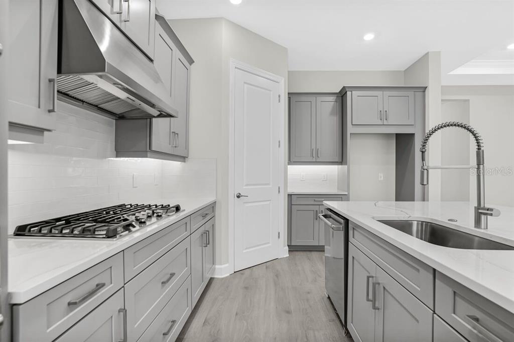 949 TASSLEFLOWER TRAIL, ST CLOUD, FL — photo 5 of 30