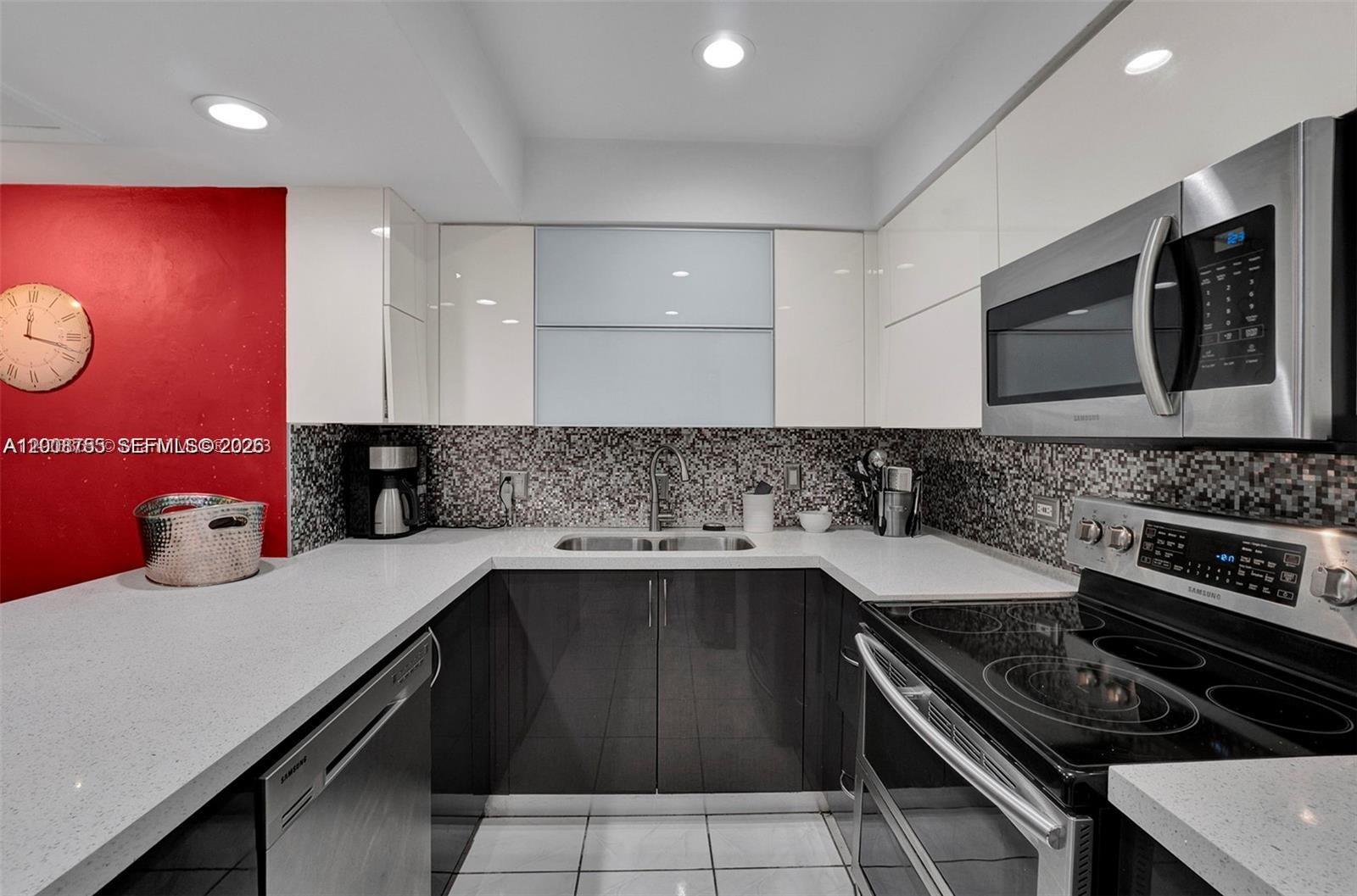 6821 Brookline Dr # 6821, Hialeah FL 33015