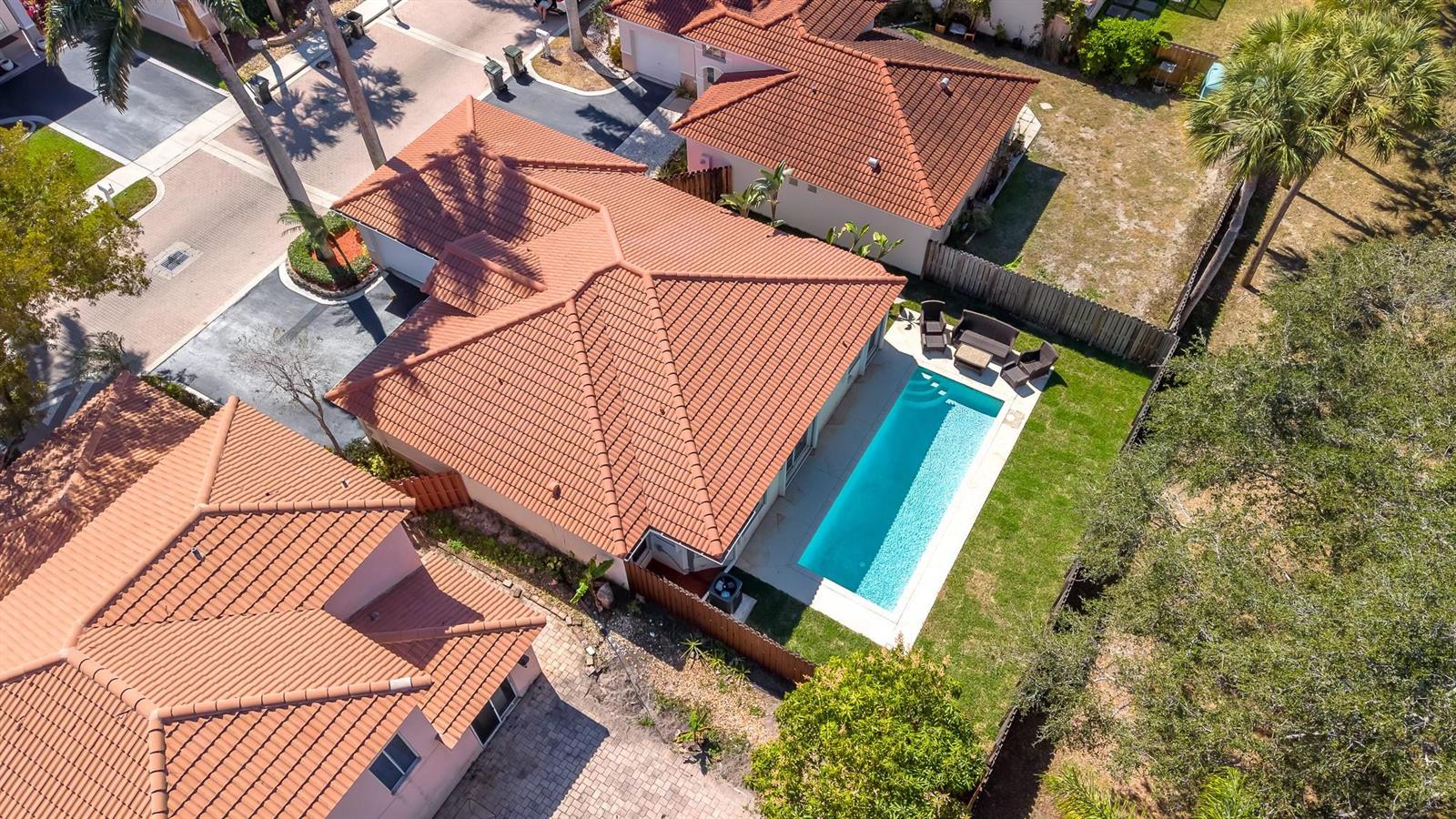 4755 NW 7th Manor, Coconut Creek FL 33063