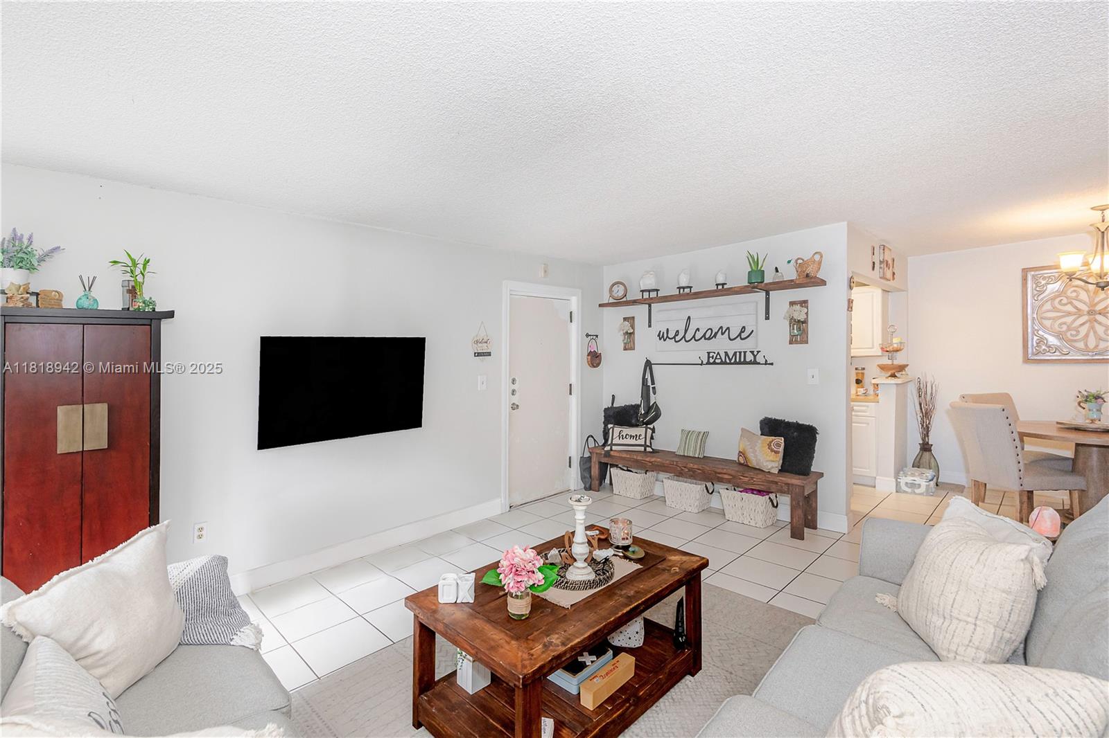 10816 N Kendall Dr # R17, Miami FL 33176