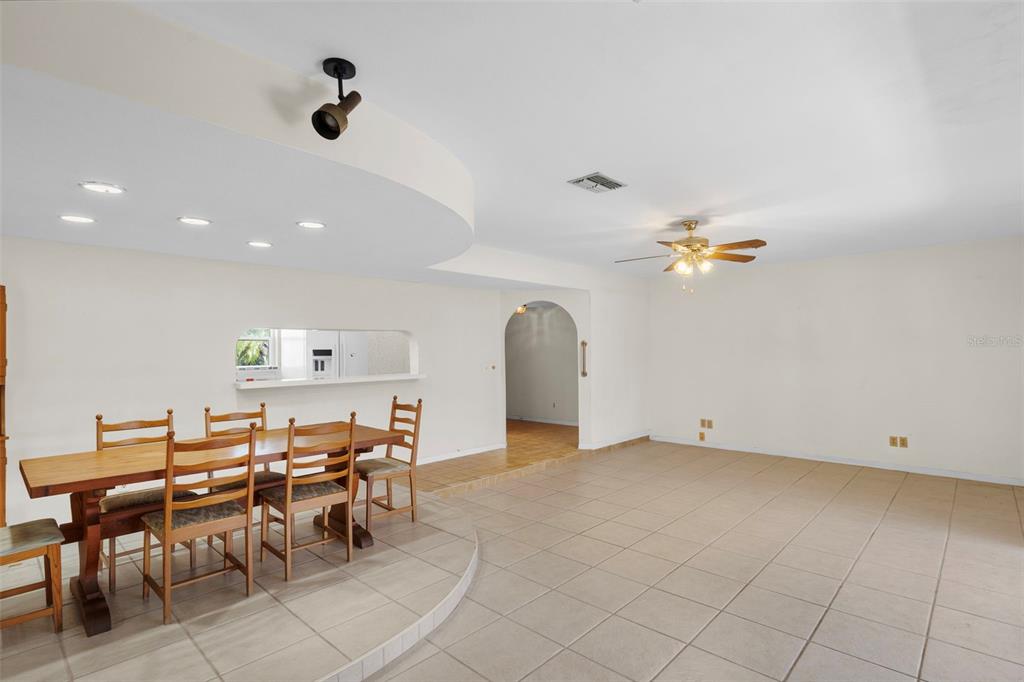1768 HARBOR CIRCLE E, LARGO, FL — photo 5 of 30