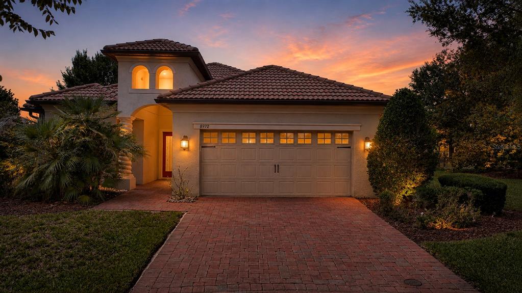 8972 DOVE VALLEY WAY