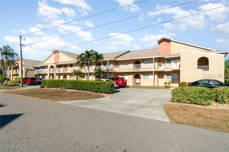 4321 COUNTRY CLUB BOULEVARD UNIT 207