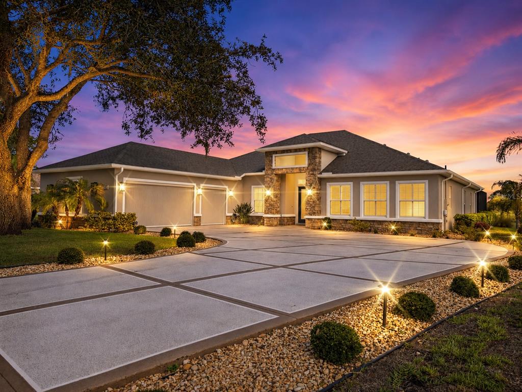 9215 LAKE CYPRESS LOOP