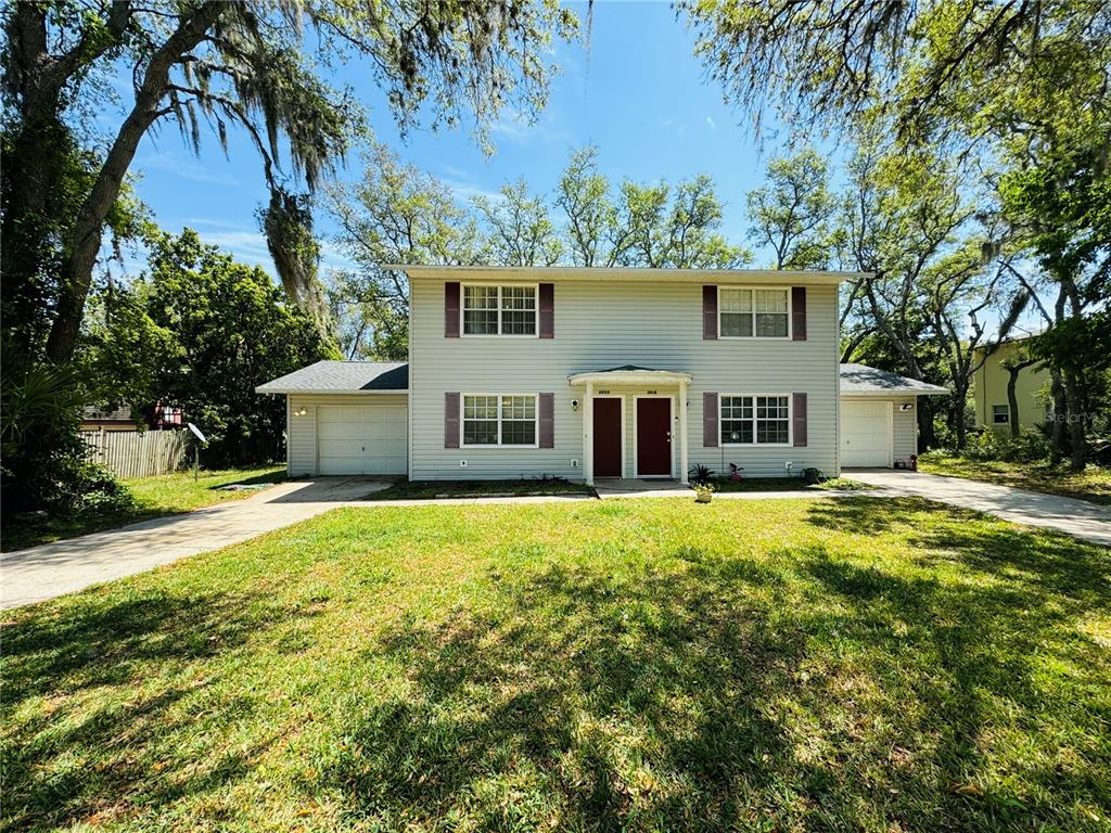 3818 RED OAK COURT