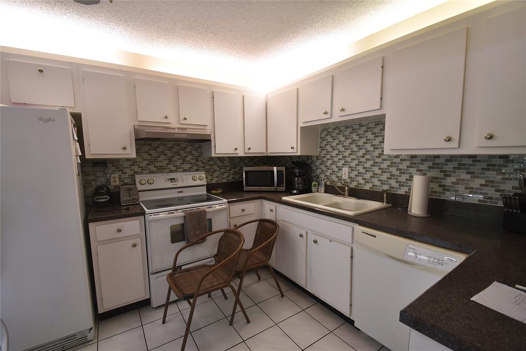1709 CLOWER CREEK DRIVE UNIT BR 104, SARASOTA, FL — photo 3 of 30
