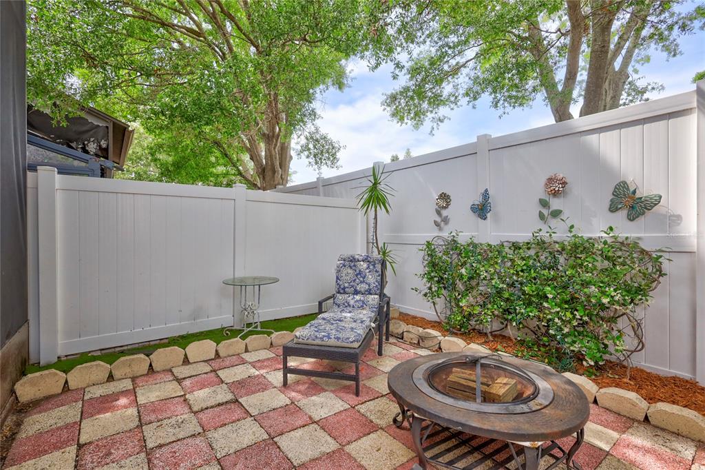 2811 S PINES DRIVE UNIT 15, LARGO, FL — photo 2 of 30
