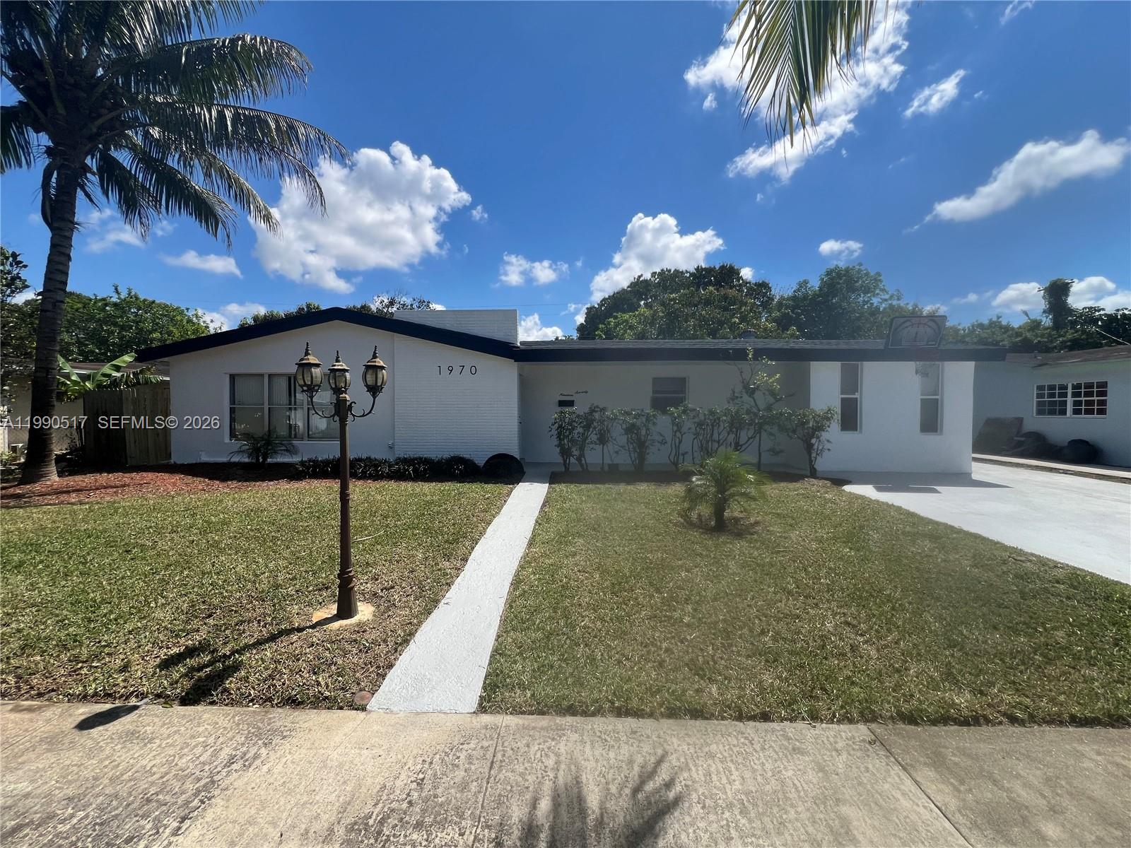 1970 NW 192nd Ter, Miami Gardens FL 33056