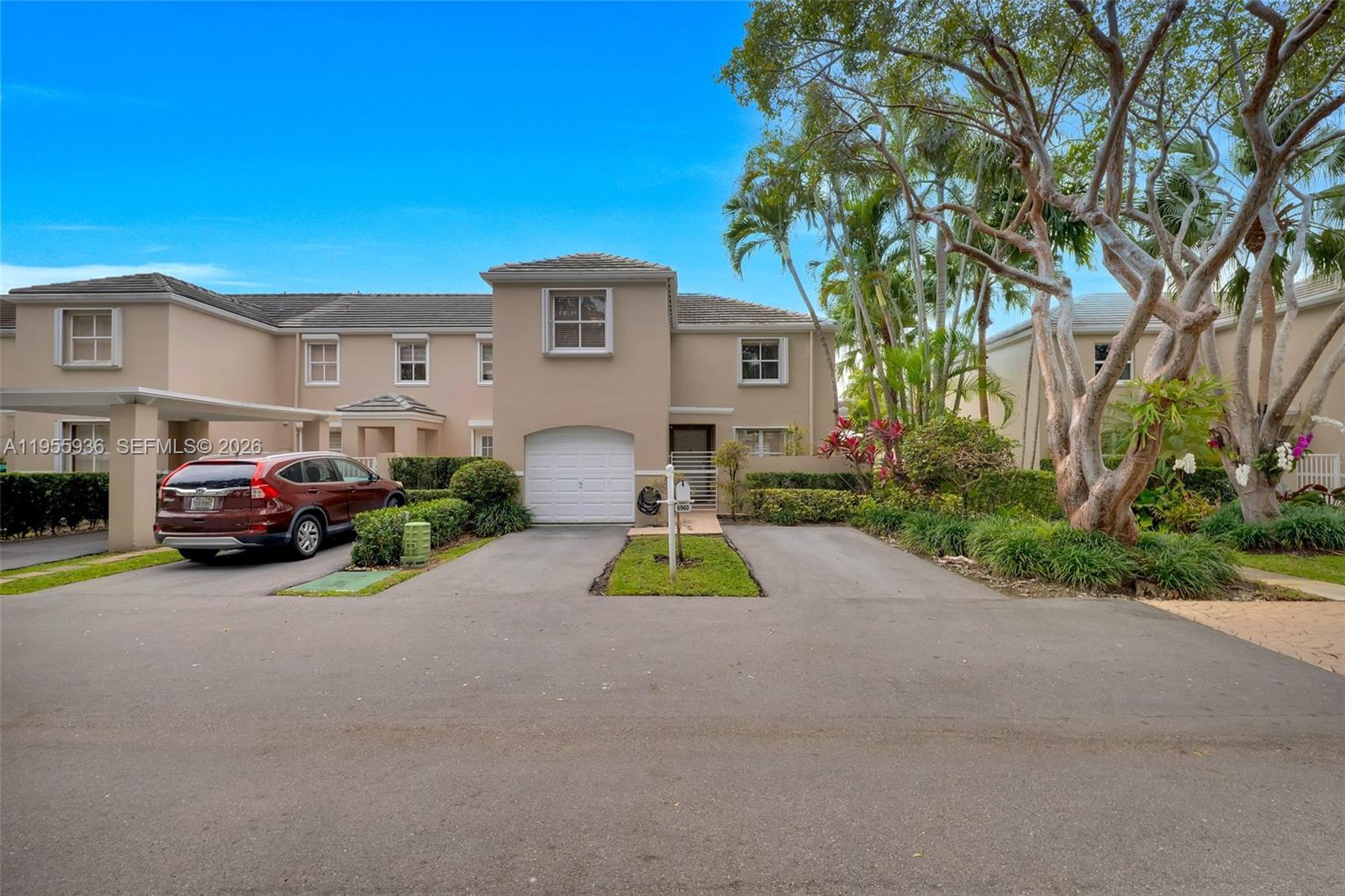 6960 SW 54th St, Miami FL 33155
