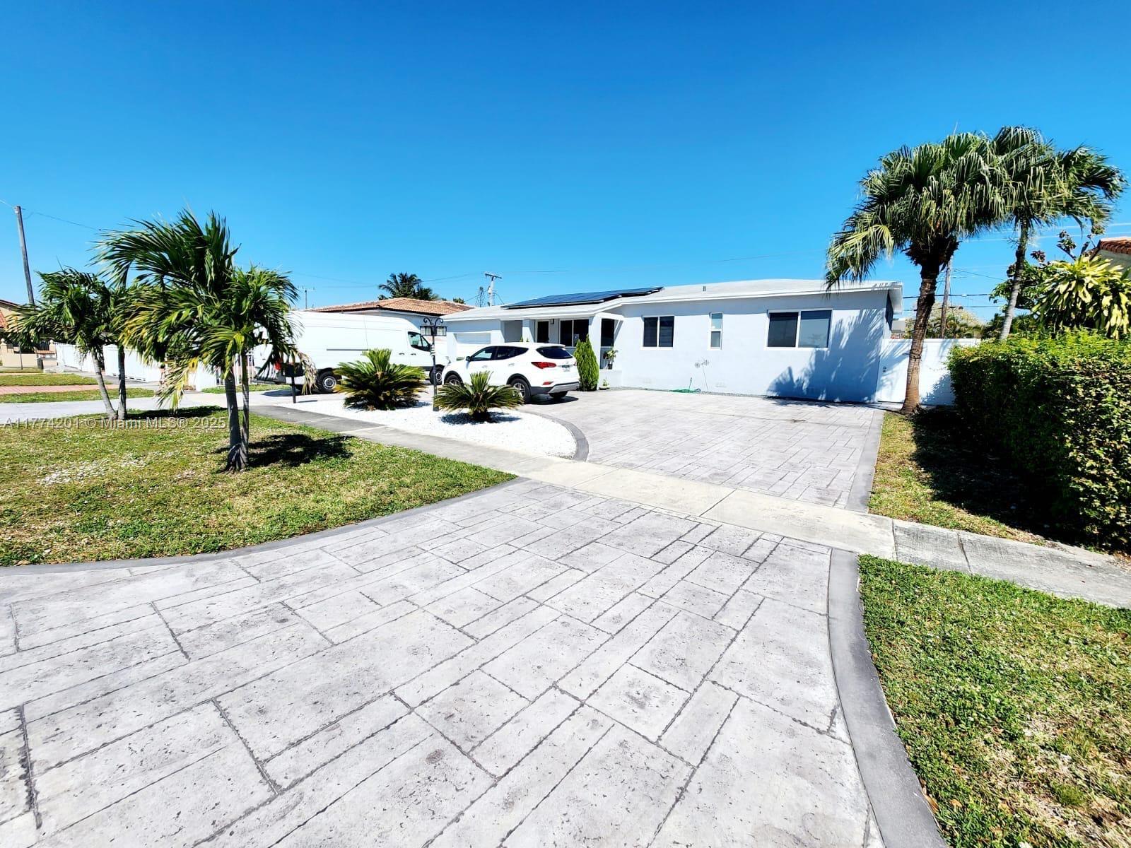 341 W 59th St, Hialeah FL 33012