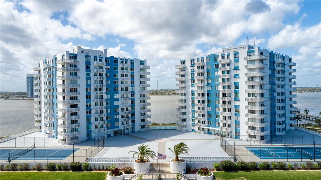 925 N HALIFAX AVENUE UNIT 1001