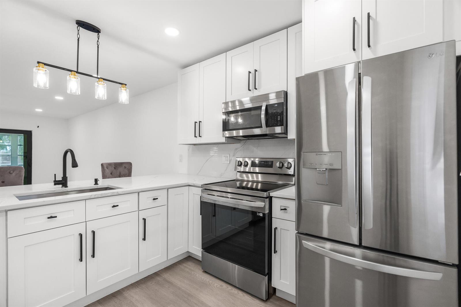 5 Abbey Lane # 207, Delray Beach FL 33446