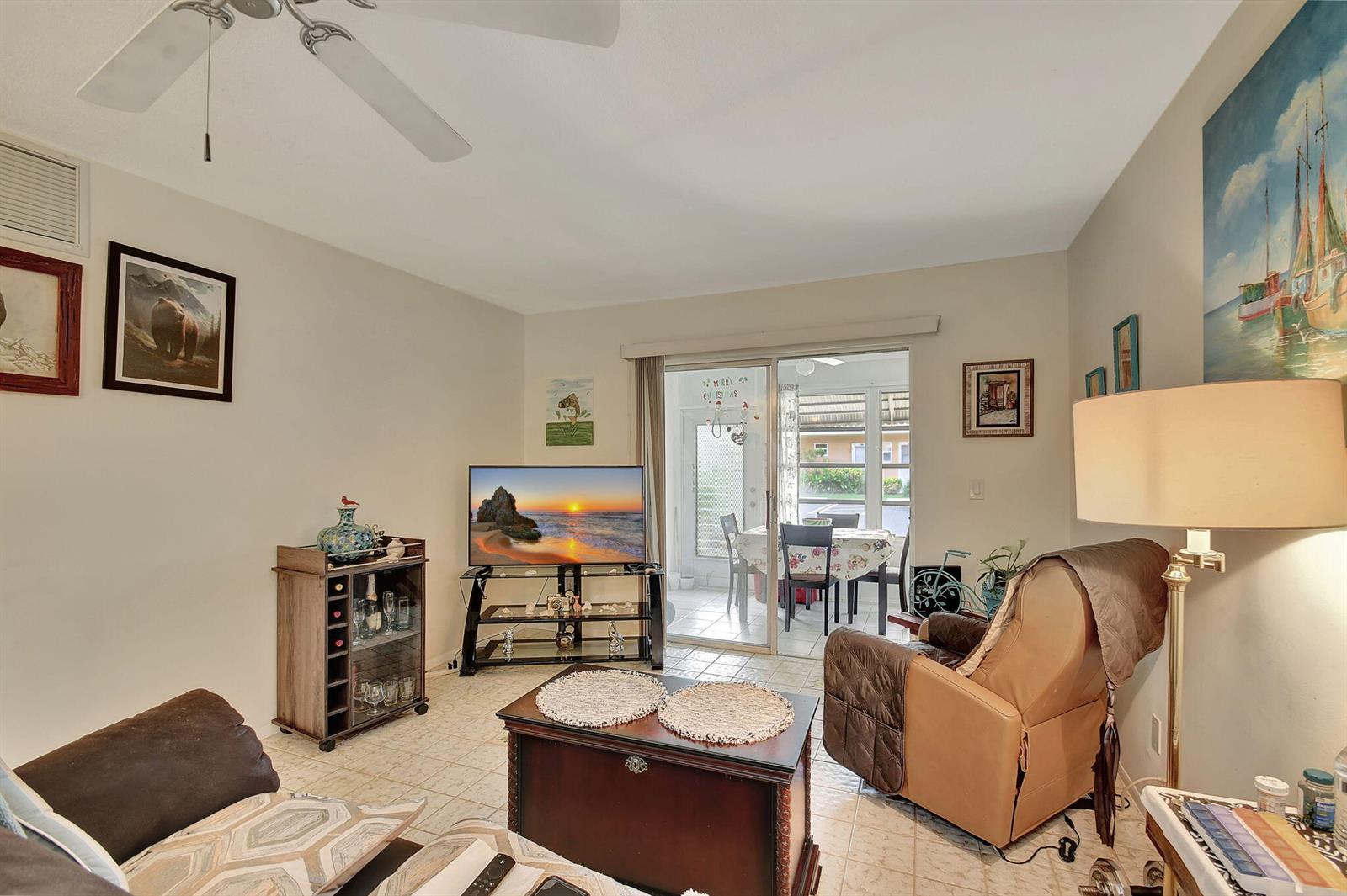 2121 NE 1st Court # 105, Boynton Beach FL 33435
