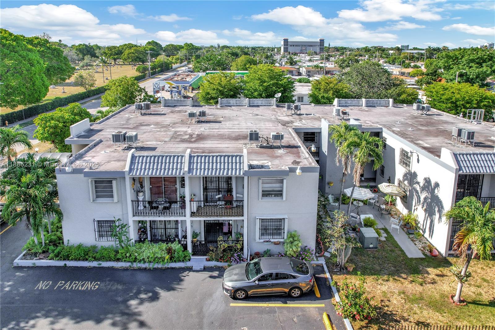 1215 SW 32nd Ave # 108A, Miami FL 33135
