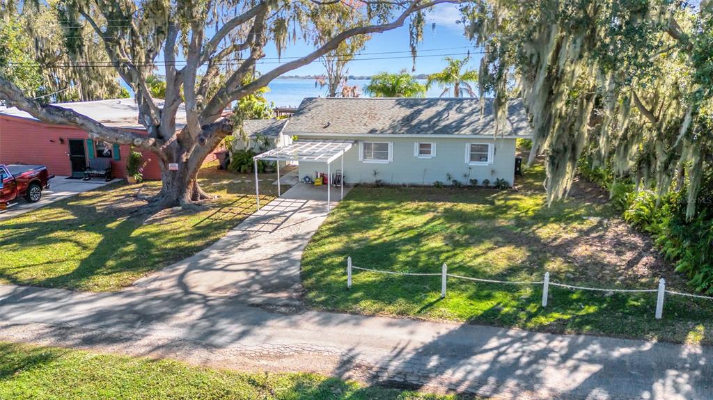 2354 LAKEVIEW DRIVE