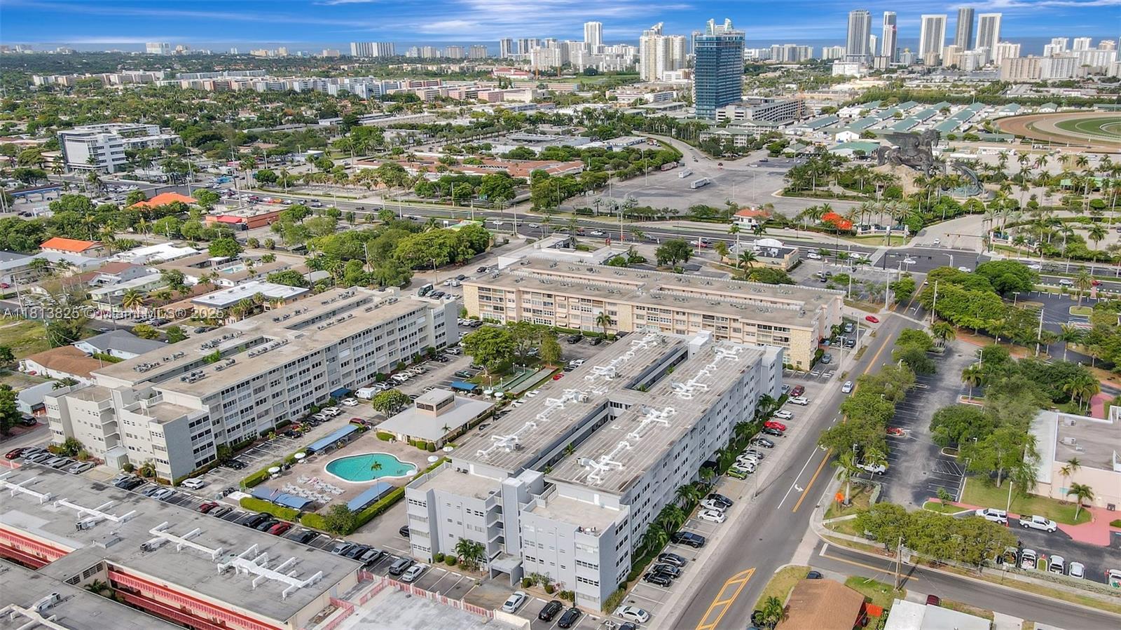 329 SE 3rd St # 103R, Hallandale Beach FL 33009