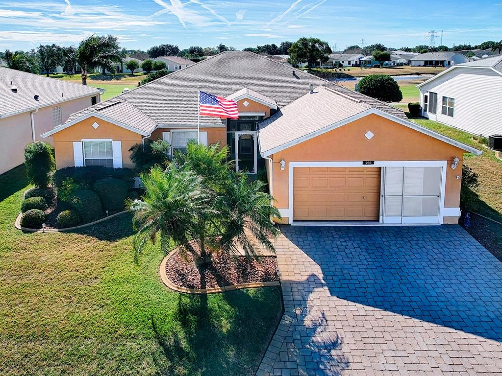 236 BENTWOOD DRIVE