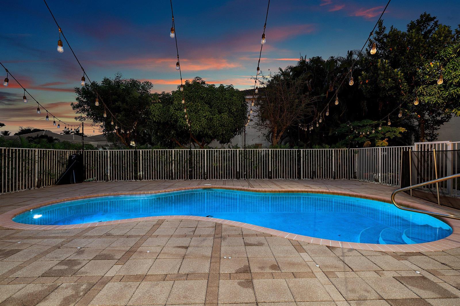 9915 Via Bernini, Lake Worth FL 33467
