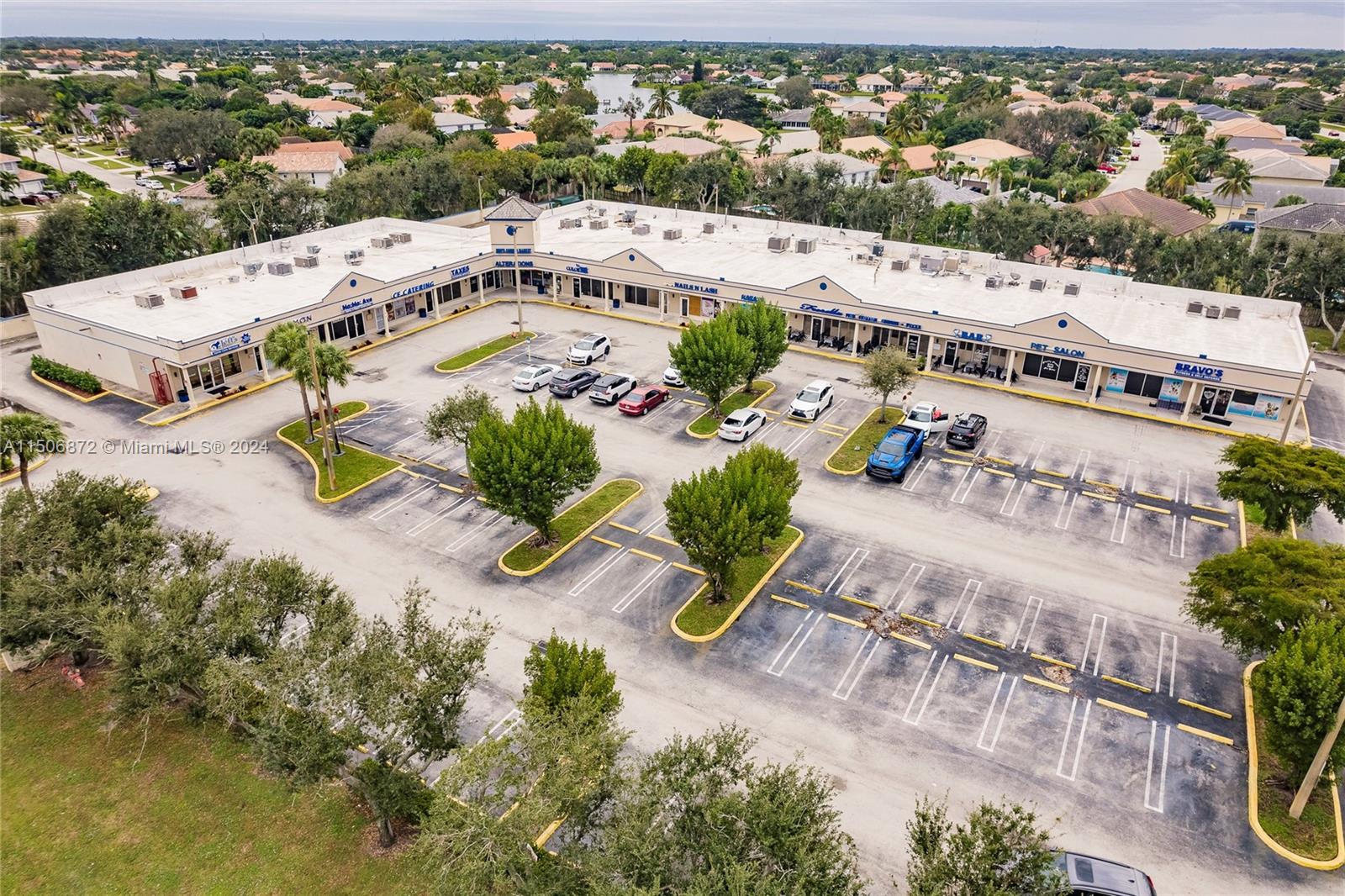 7000 Charleston Shores Blvd, Lake Worth FL 33467