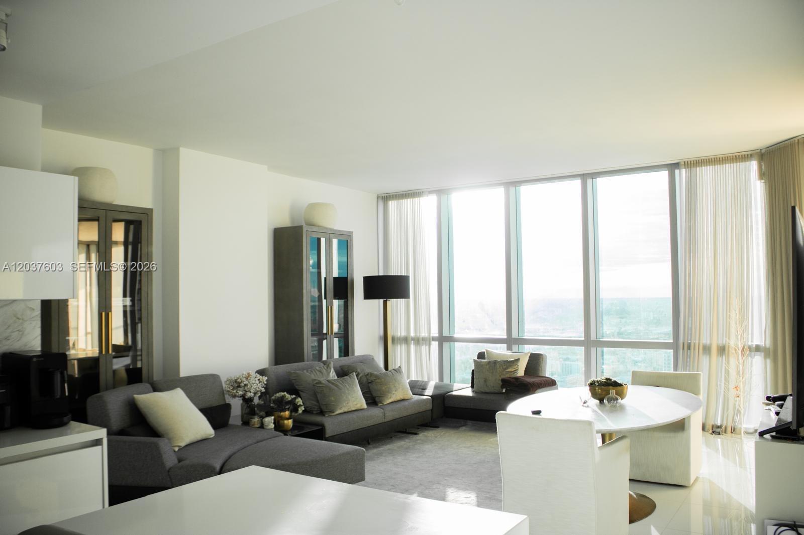 851 NE 1st Ave # 4806, Miami FL 33132