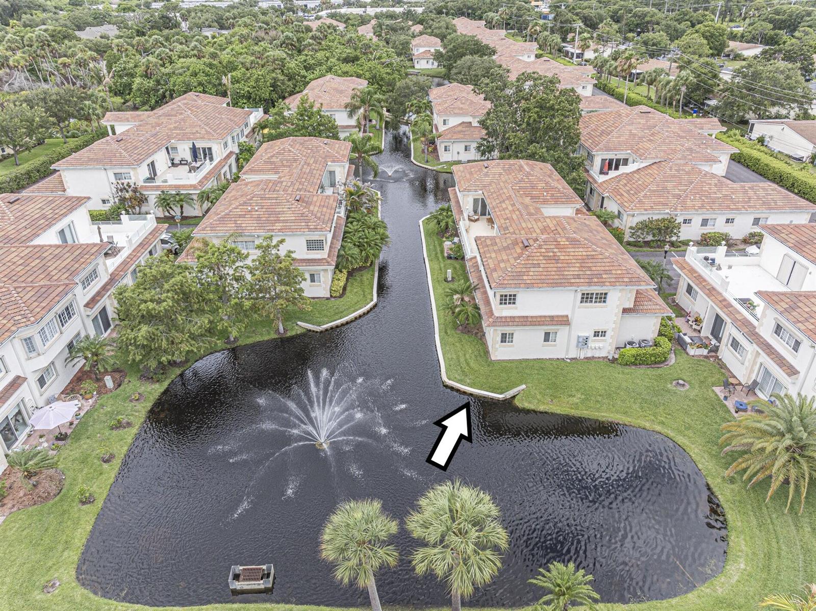 524 7th Square # 101, Vero Beach FL 32962