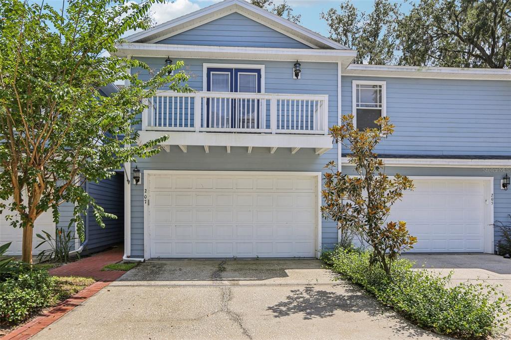 207 ARBOR SHADE COURT
