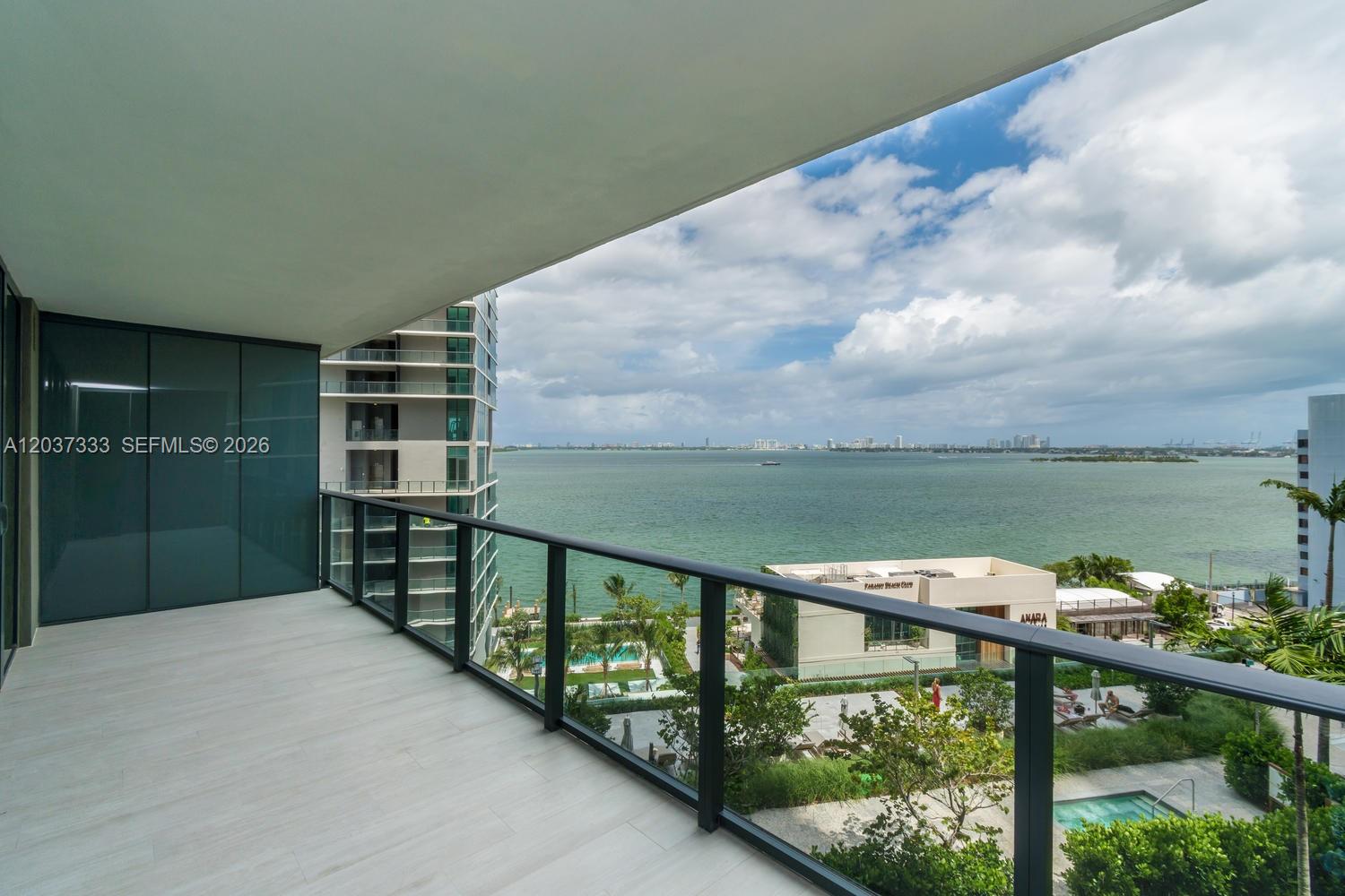 650 NE 32nd St # 805, Miami FL 33137