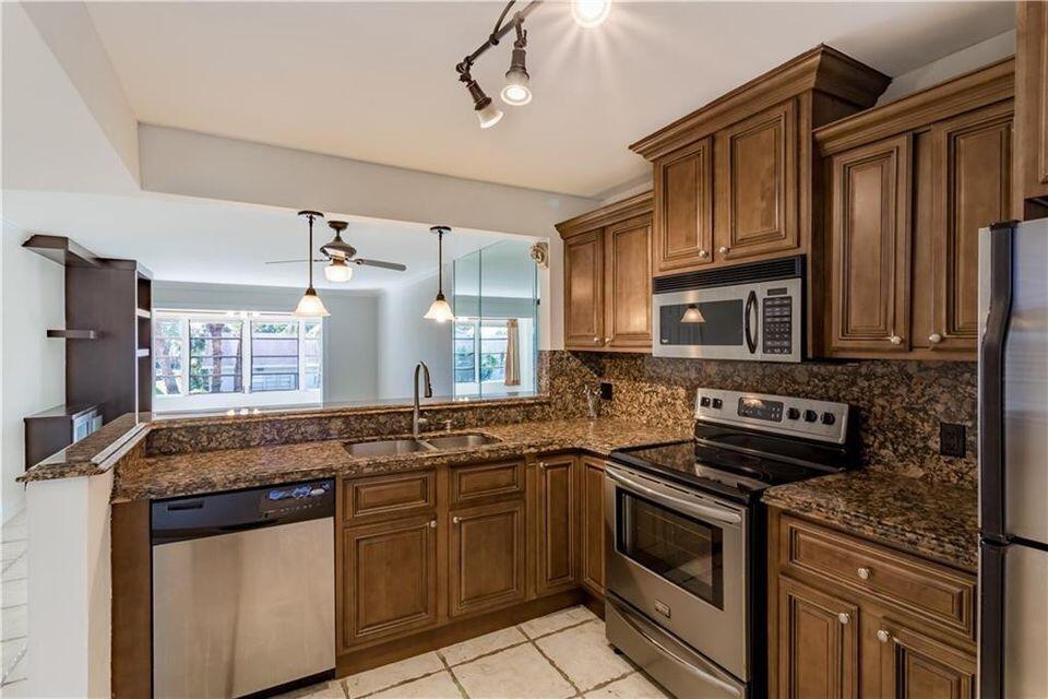 2800 Fiore Way # 2060, Delray Beach FL 33445