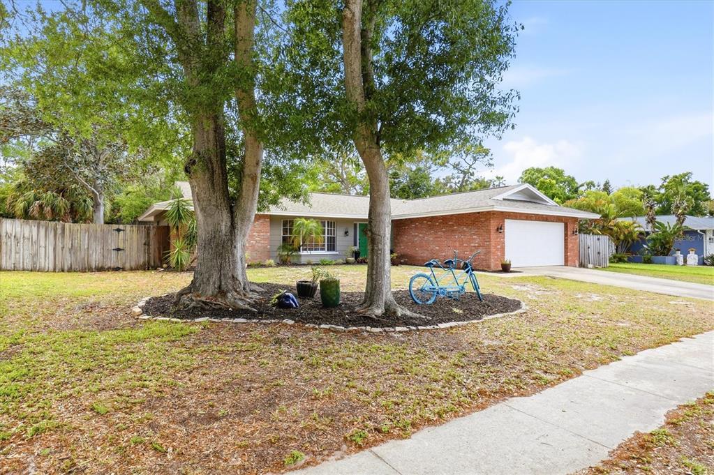 1143 LANCER LANE
