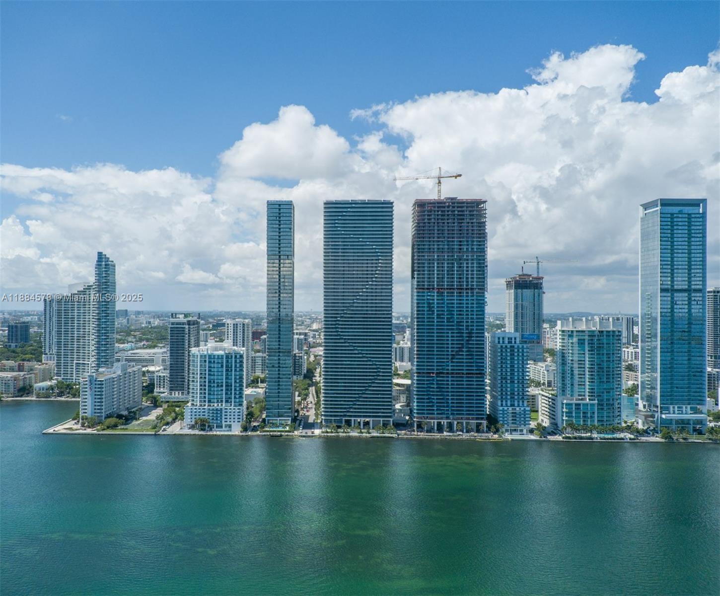 700 NE 24th St # 903, Miami FL 33137