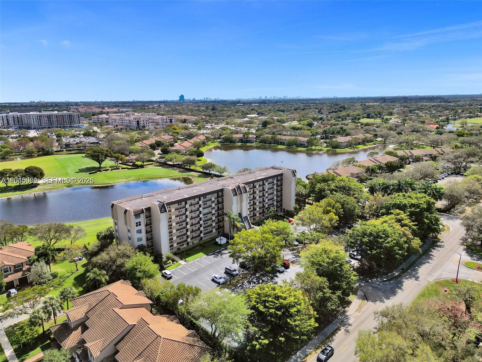 3300 W Rolling Hills Cir # 104, Davie FL 33328