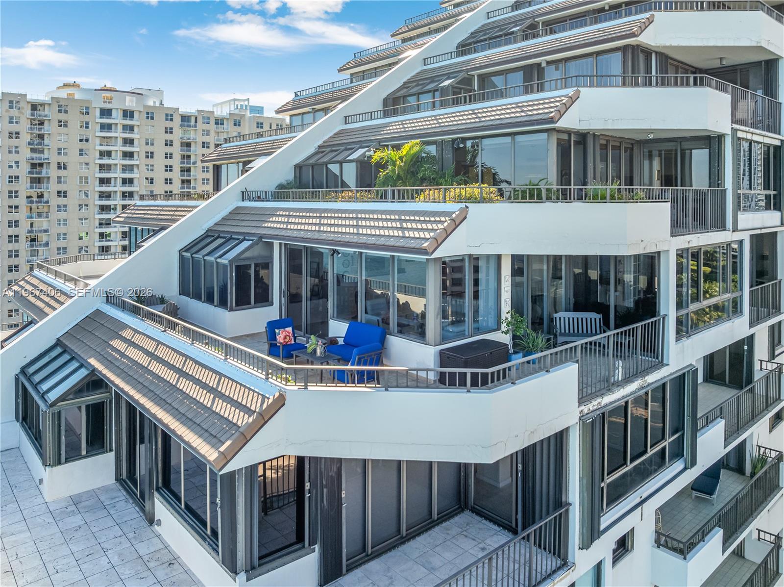 520 Brickell Key Dr # A1506, Miami FL 33131
