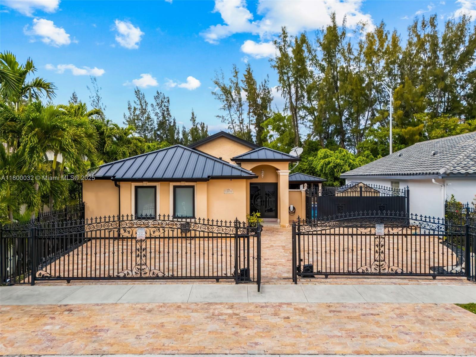 13111 NW 11th Ter, Miami FL 33182