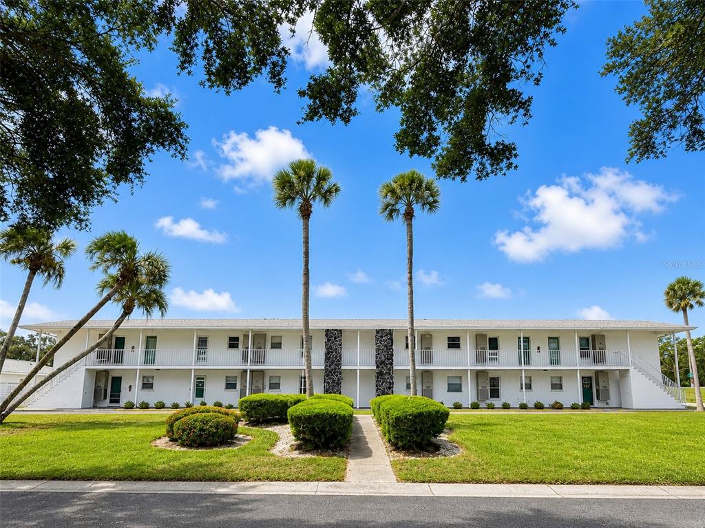 3900 ROXANE BOULEVARD UNIT 11B