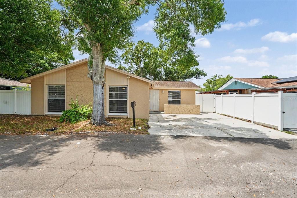 6404 FREEDOM COURT