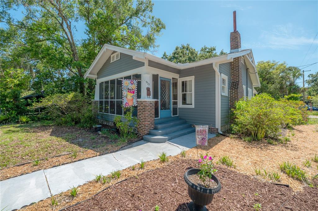917 W IDLEWILD AVENUE