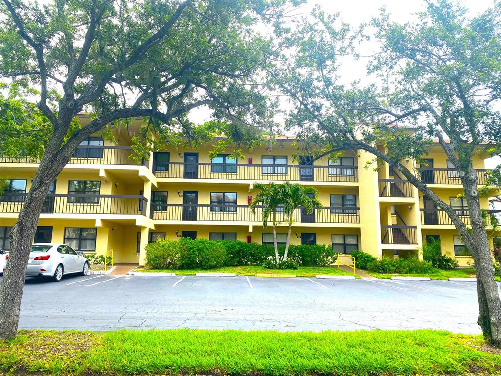 425 30TH AVENUE W UNIT C211